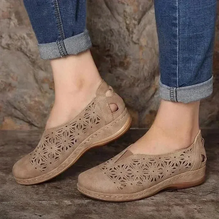 Fashionable and relaxed orthopedic Shoes