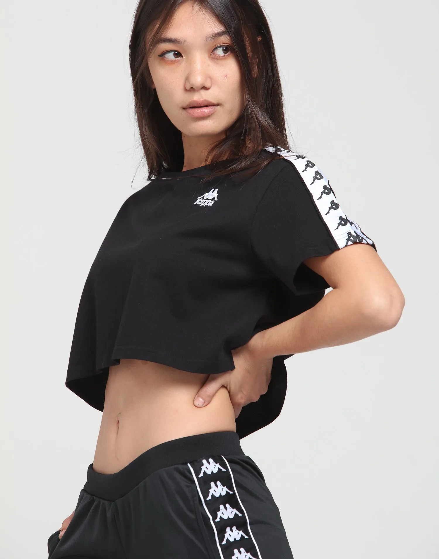 KAPPA WOMEN'S AUTHENTIC APUA TEE BLACK/BLACK/WHITE
