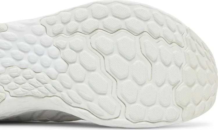 New Balance Fresh Foam 1080v11 'White Nimbus Cloud' sneakers, white
