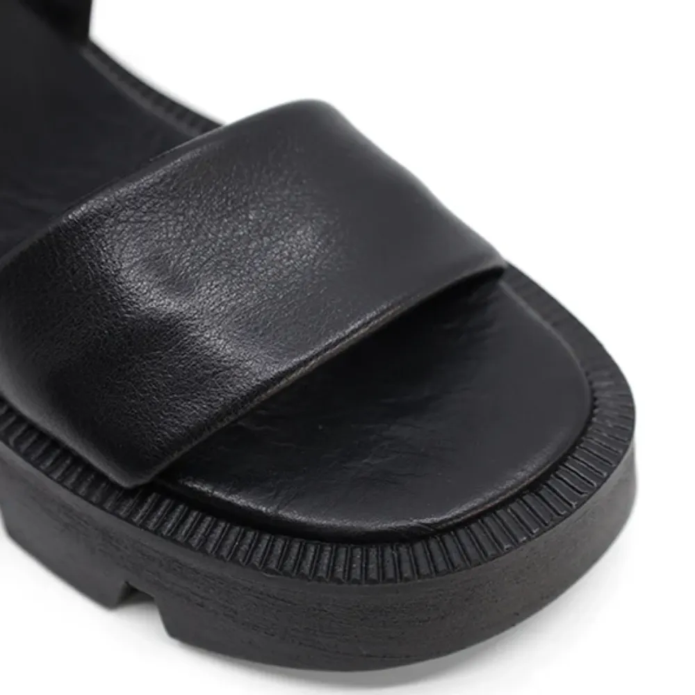 NOVI SANDAL