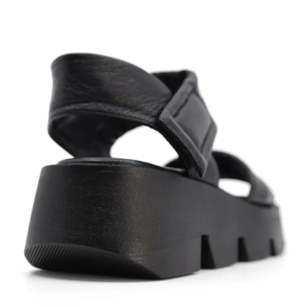 NOVI SANDAL