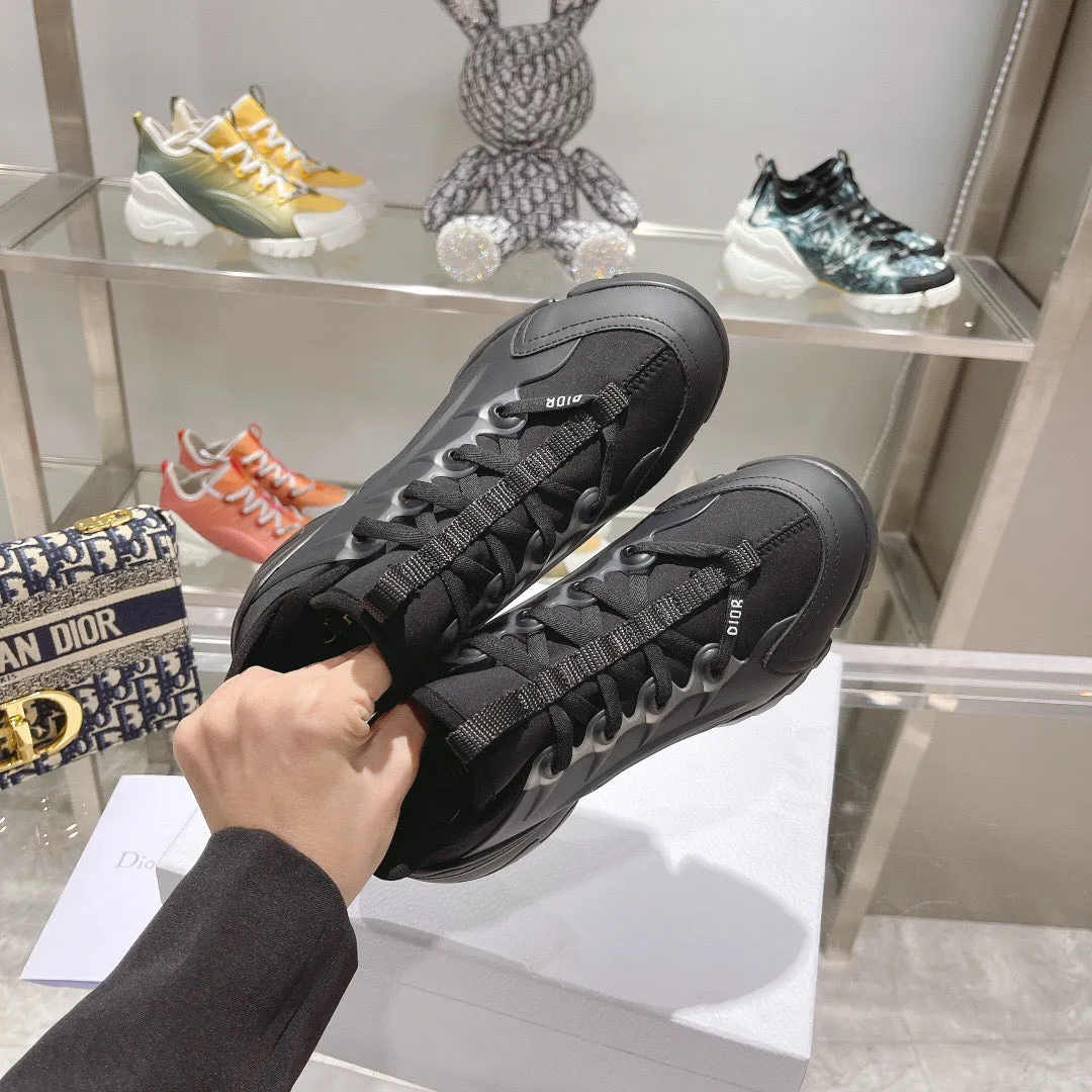 SE888 DR D-Connect Sneaker / Size5-10